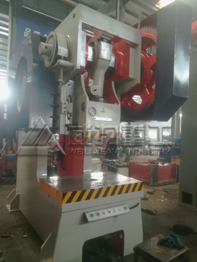 160噸鋼板固定臺沖床