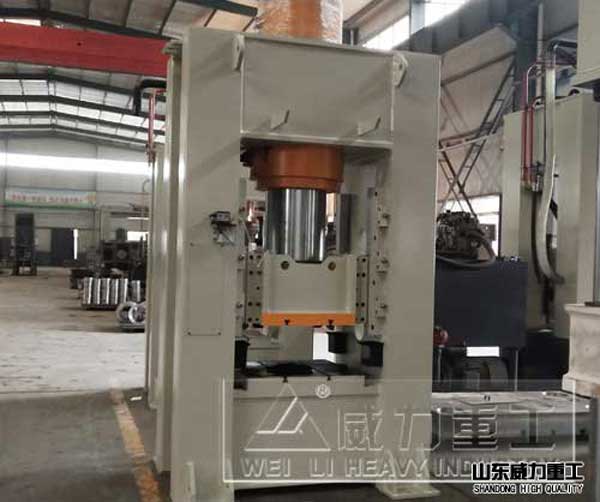 200噸框架式壓力機(jī)沖床