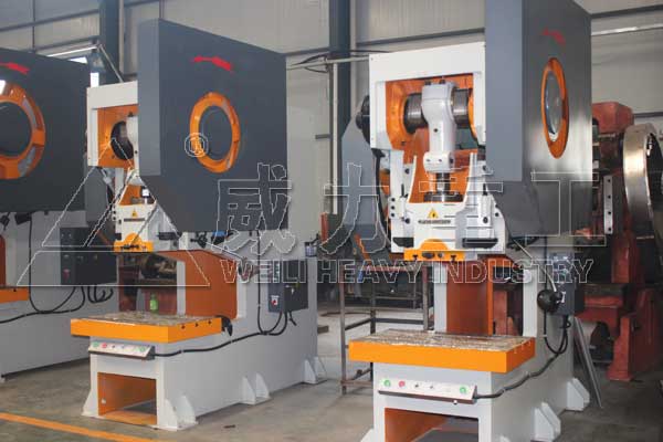 160噸機(jī)械沖床車間現(xiàn)貨