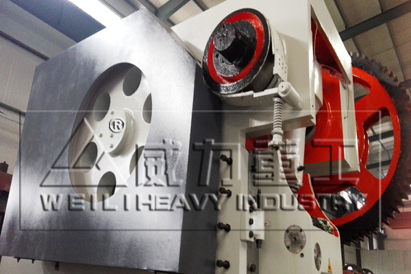 160噸深喉沖床組成細節